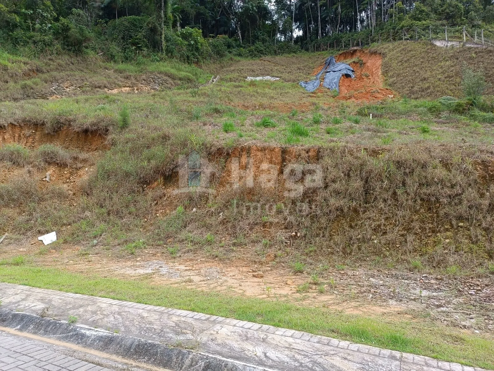 Terreno à venda de 248 m² em Brusque, SC, Brasil
