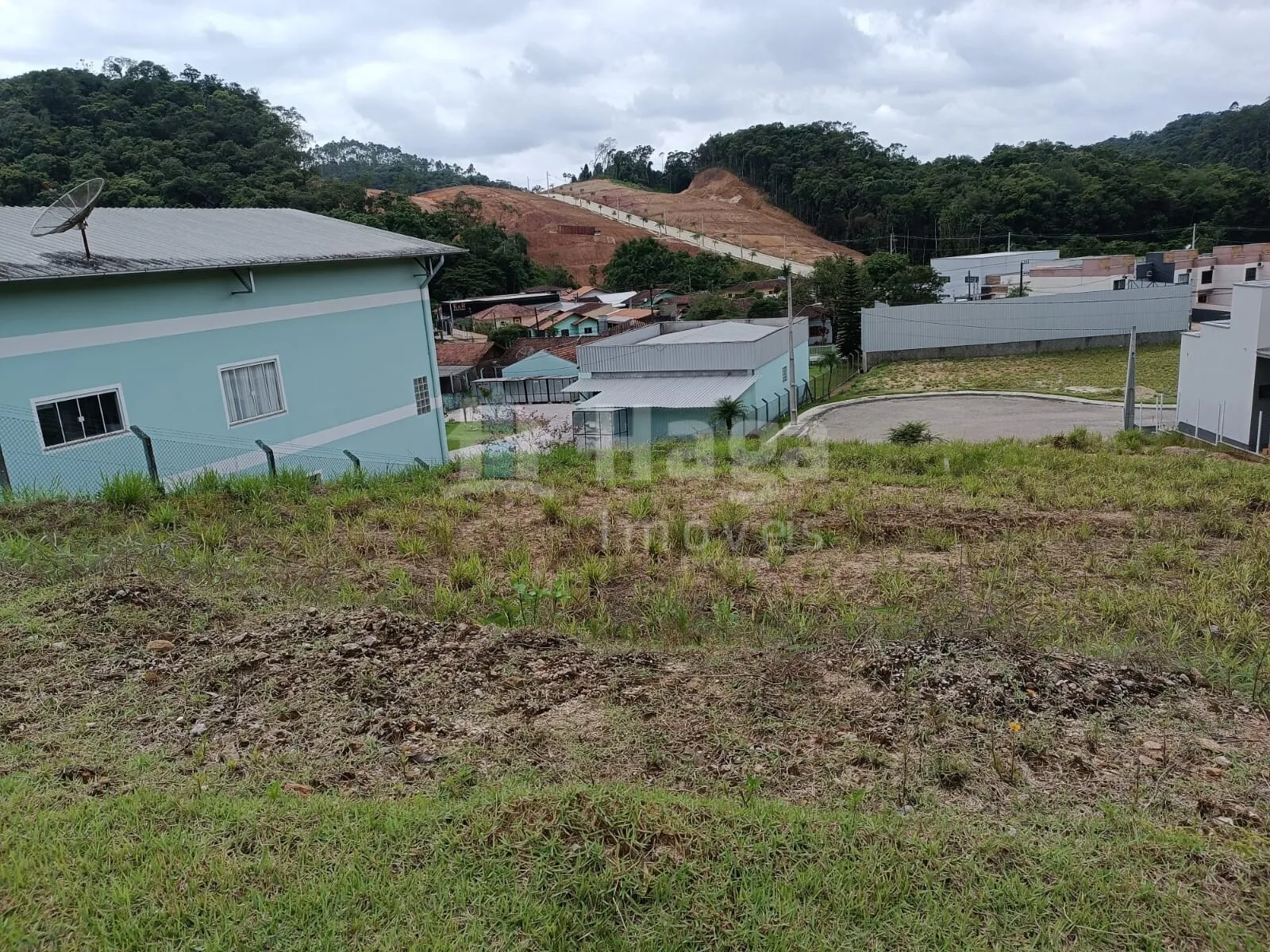 Terreno à venda de 248 m² em Brusque, SC, Brasil