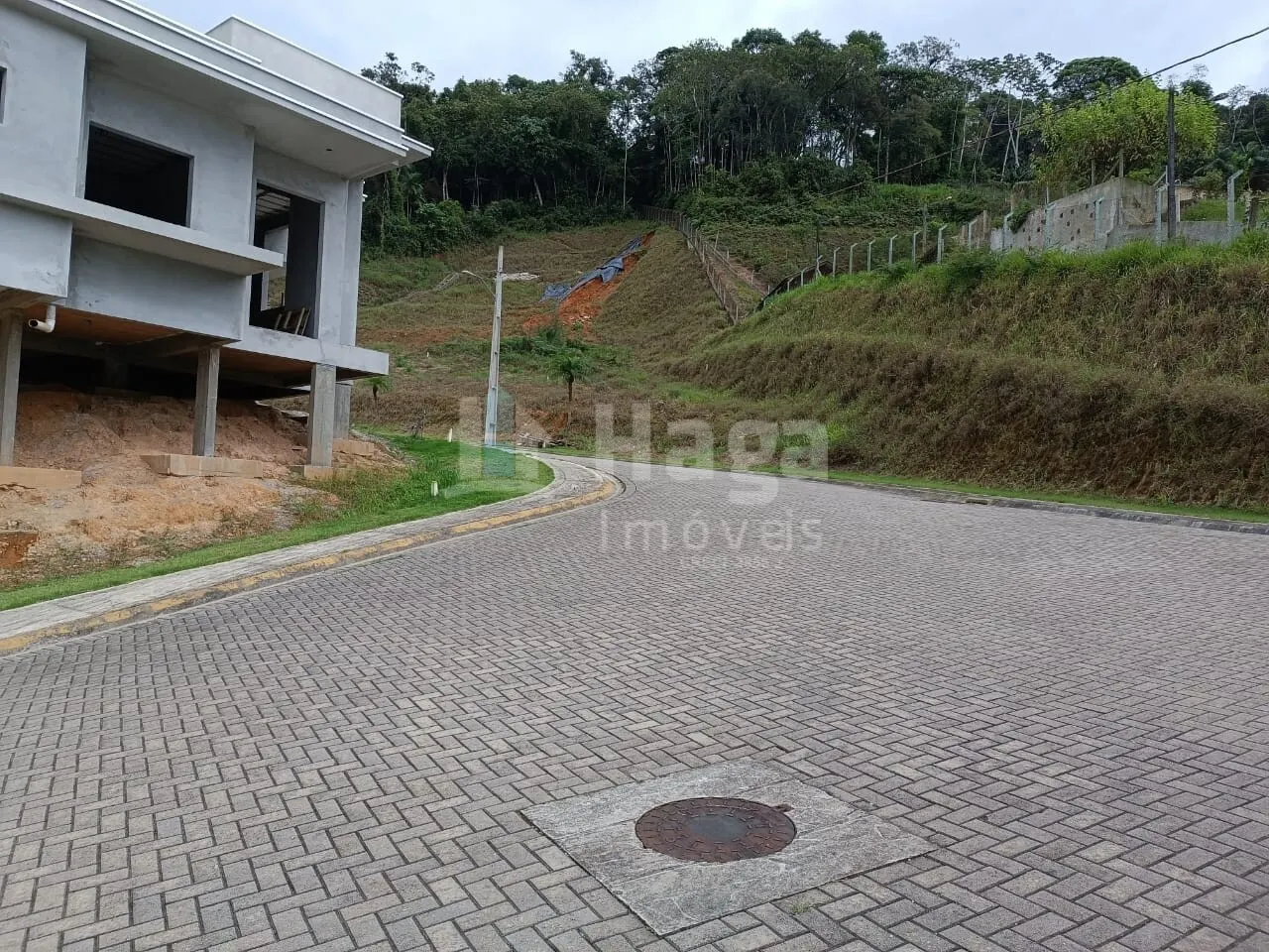 Terreno à venda de 248 m² em Brusque, SC, Brasil