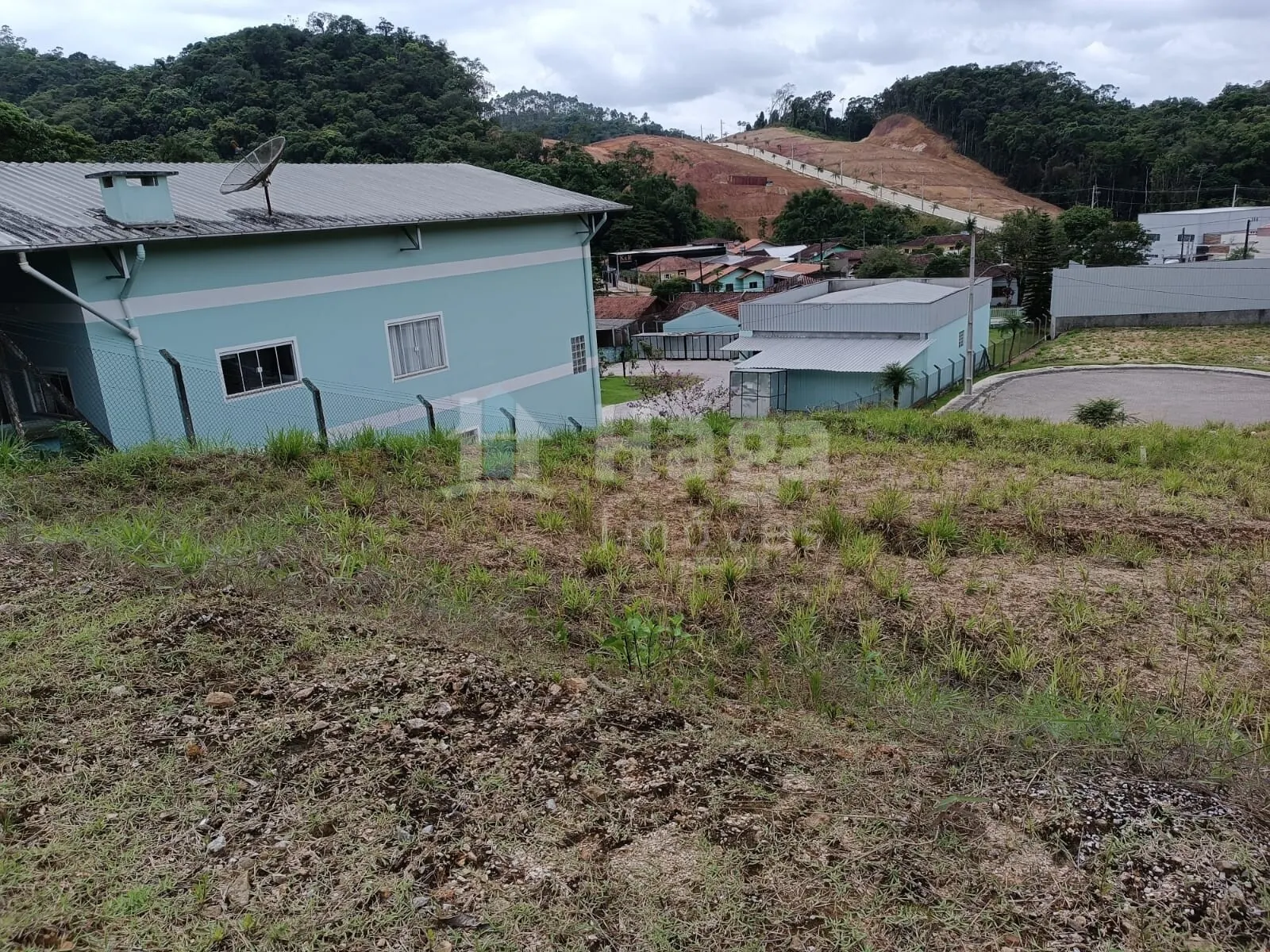 Terreno à venda de 248 m² em Brusque, SC, Brasil