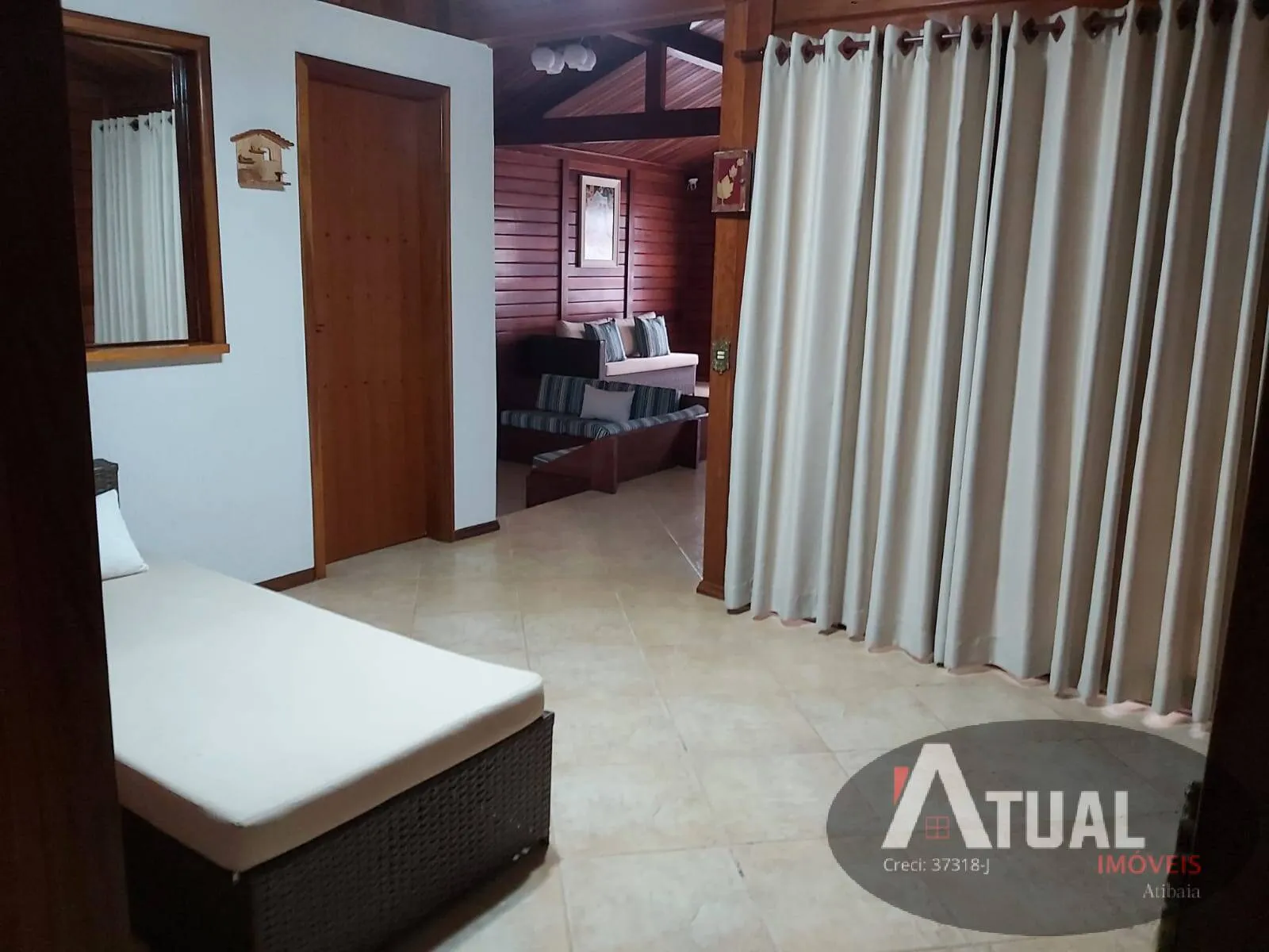 Casa à venda de 1.521 m² em Piracaia, SP, Brasil