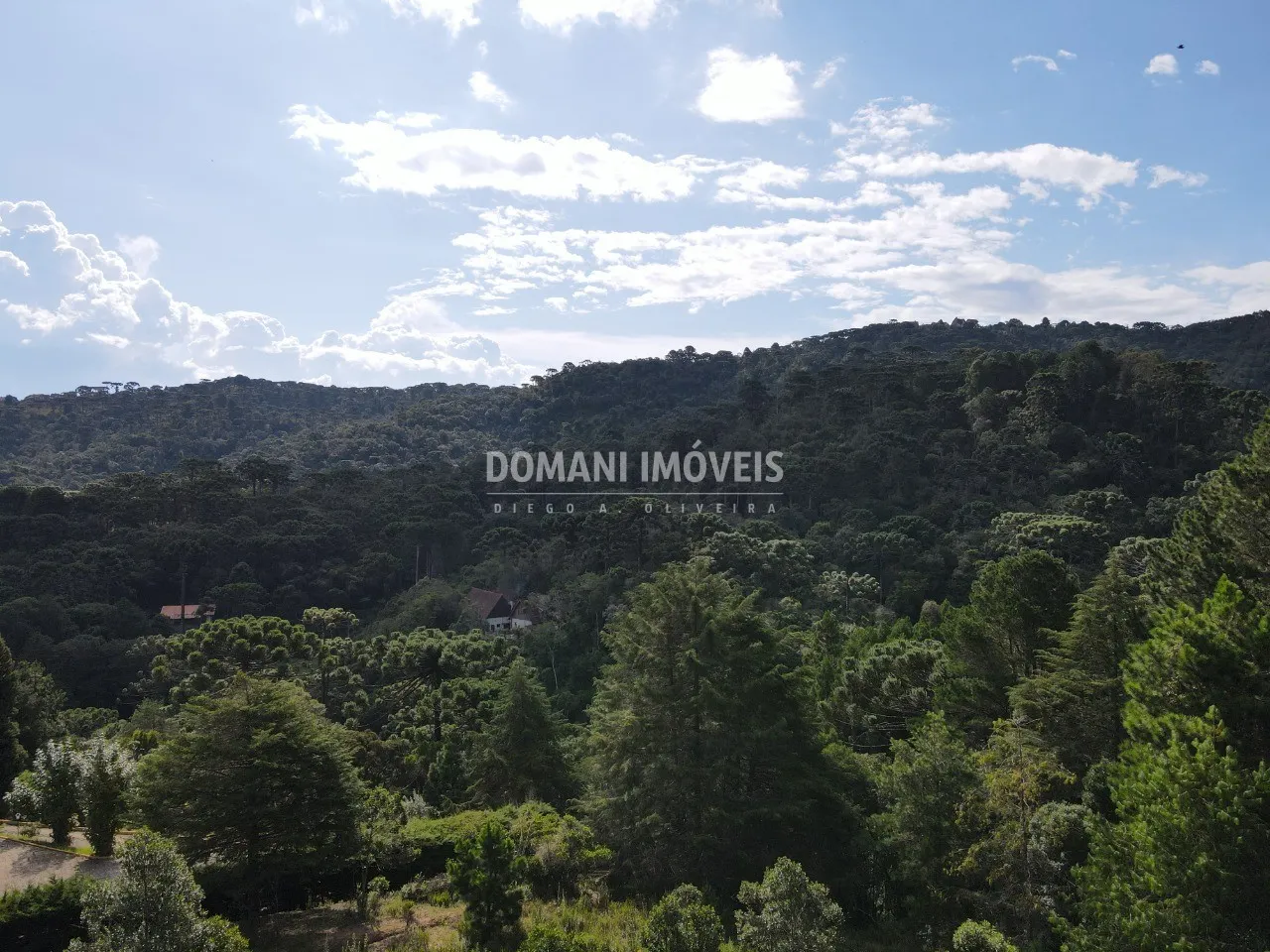 Plot for sale of 1,480 m² in Campos do Jordão, SP, Brazil