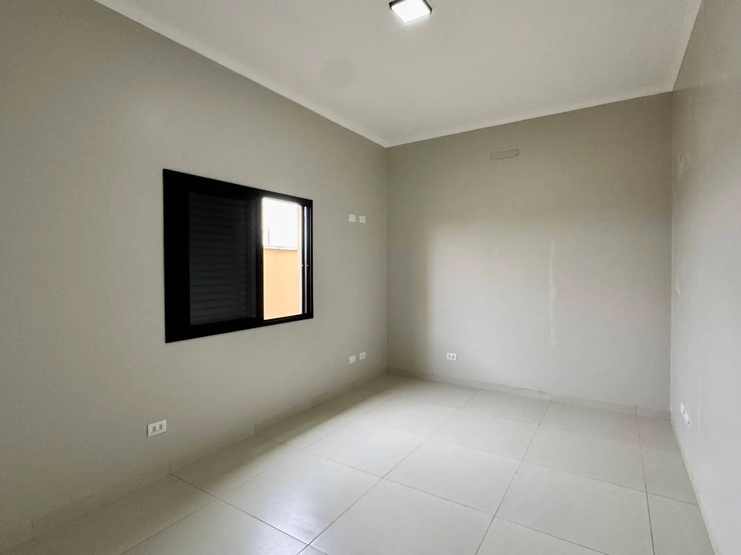 Casa à venda de 450 m² em Paranapanema, SP, Brasil
