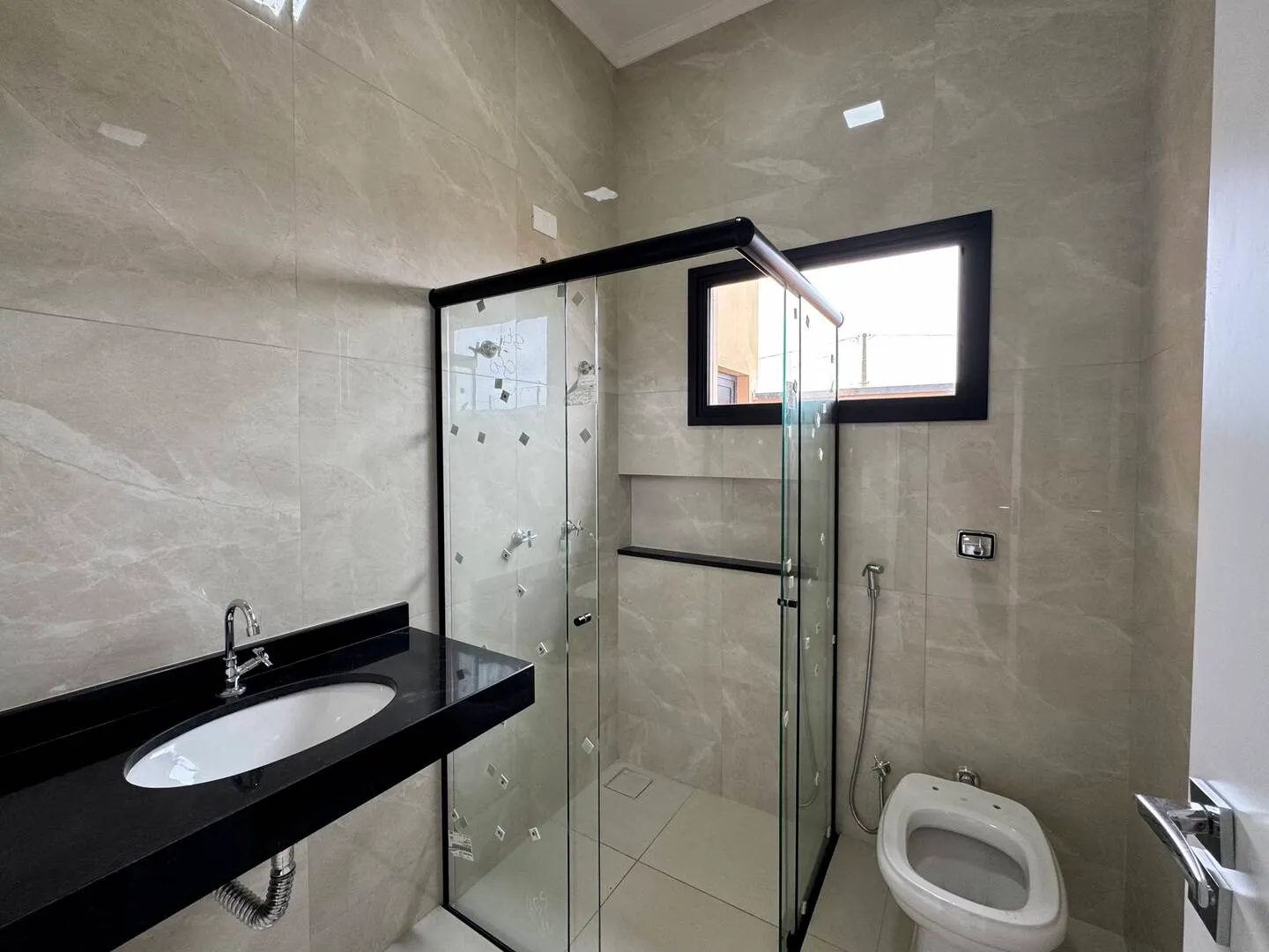Casa à venda de 450 m² em Paranapanema, SP, Brasil