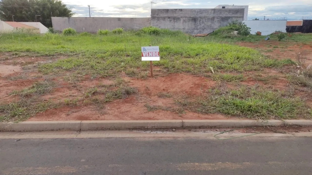 Terreno à venda de 204 m² em Araras, SP, Brasil