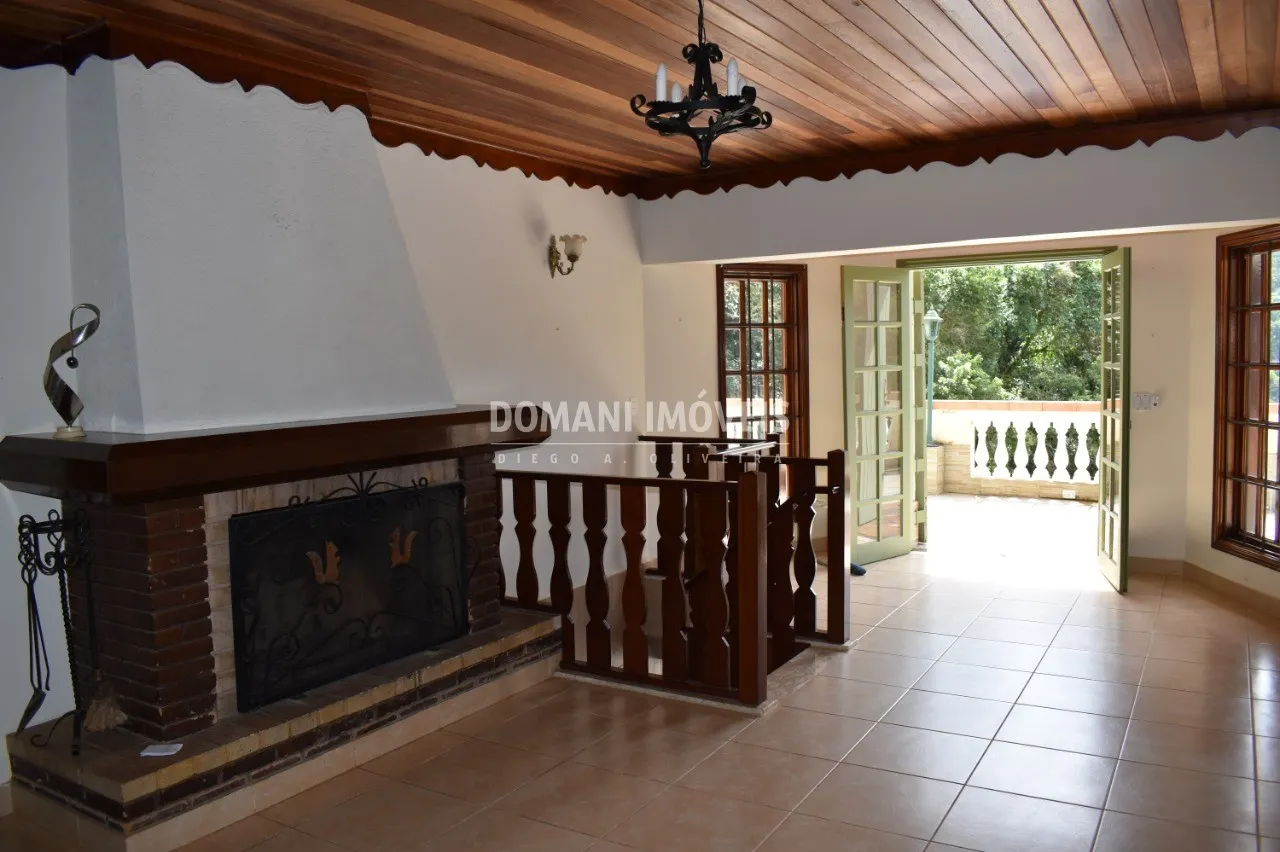 Casa à venda de 3.450 m² em Campos do Jordão, SP, Brasil