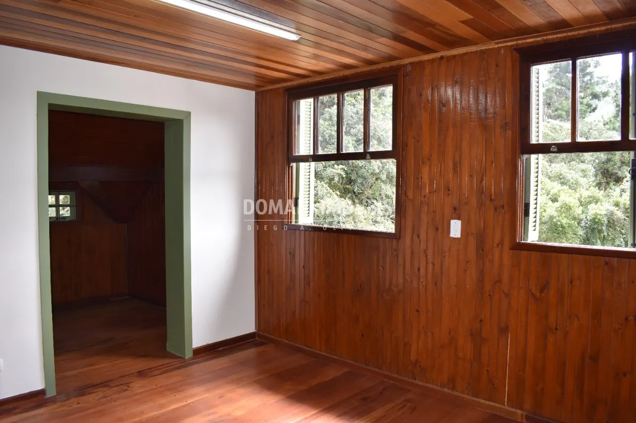 Casa à venda de 3.450 m² em Campos do Jordão, SP, Brasil