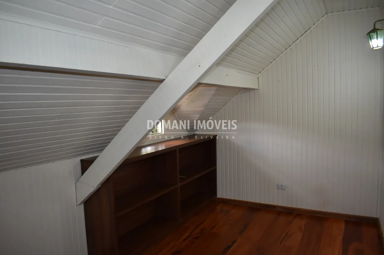Casa à venda de 3.450 m² em Campos do Jordão, SP, Brasil