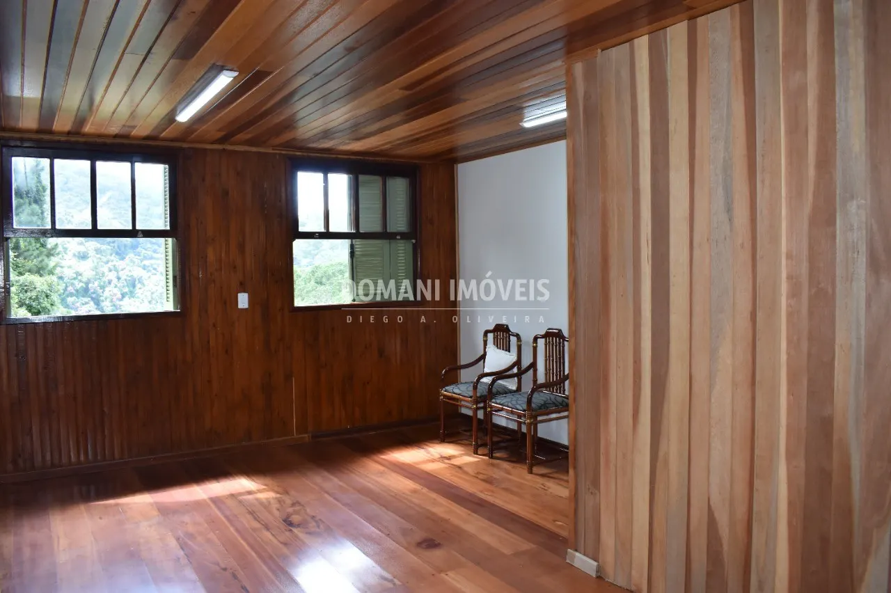 Casa à venda de 3.450 m² em Campos do Jordão, SP, Brasil