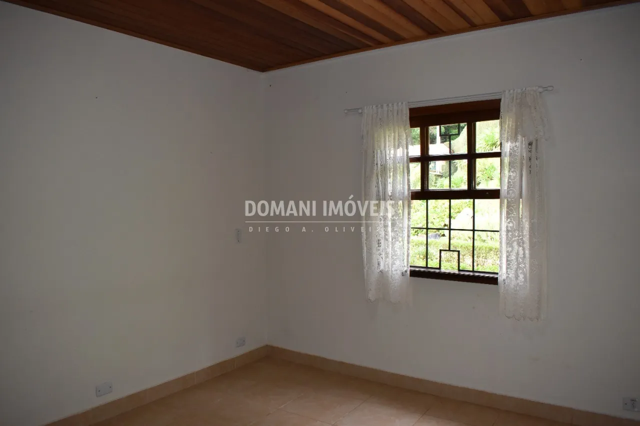 Casa à venda de 3.450 m² em Campos do Jordão, SP, Brasil