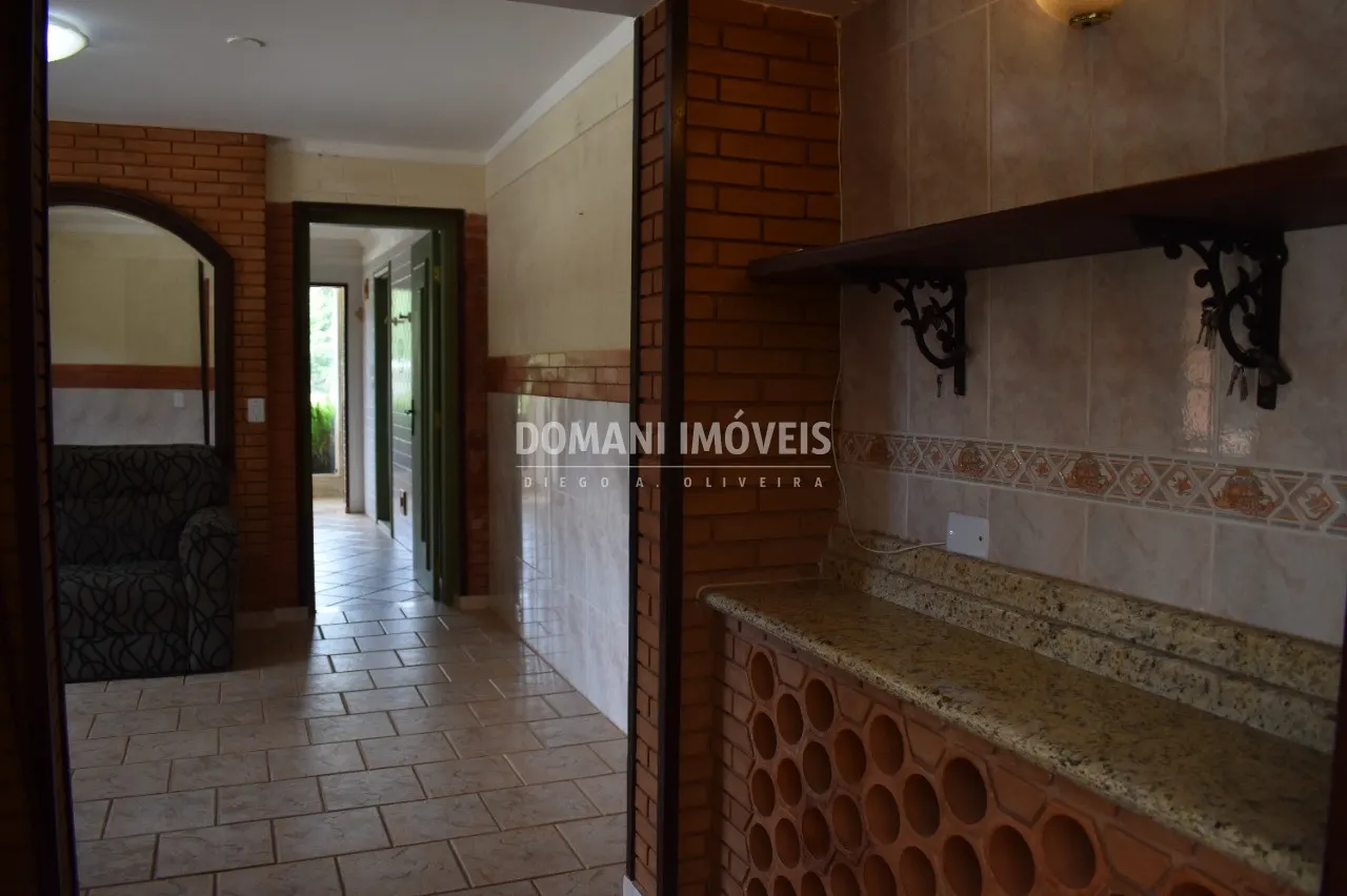 Casa à venda de 3.450 m² em Campos do Jordão, SP, Brasil