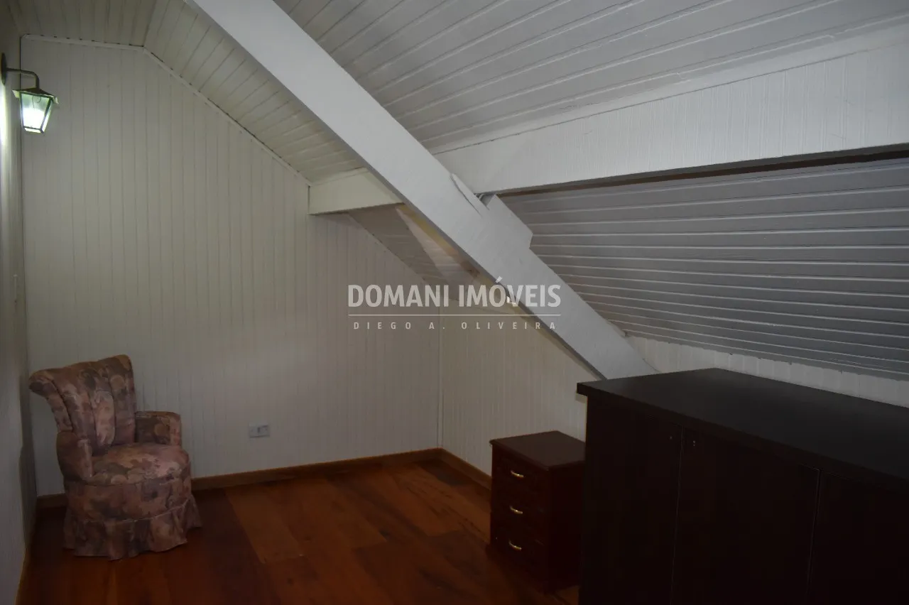 Casa à venda de 3.450 m² em Campos do Jordão, SP, Brasil