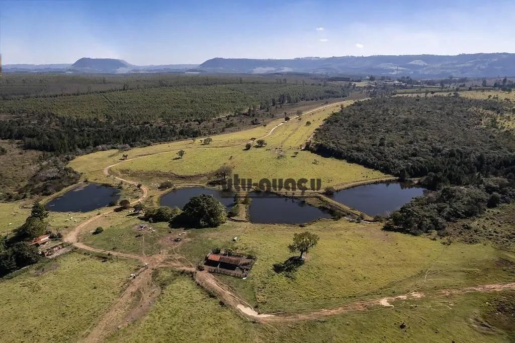 Fazenda à venda de 712 ha em Botucatu, SP, Brasil