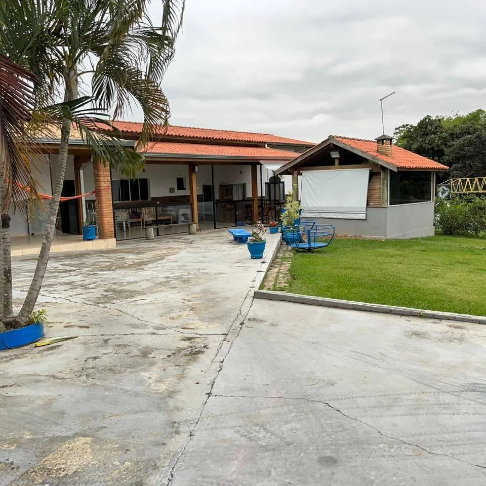Country home for sale of 1,400 m² in Salto, SP, Brazil
