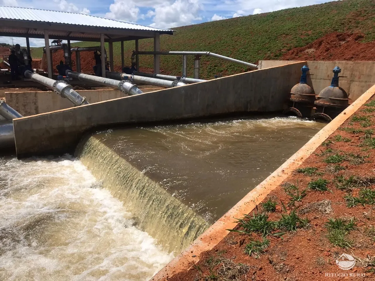 Fazenda à venda de 1.110 ha em Cristalina, GO, Brasil