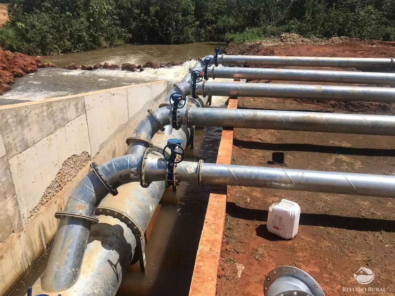 Fazenda à venda de 1.110 ha em Cristalina, GO, Brasil
