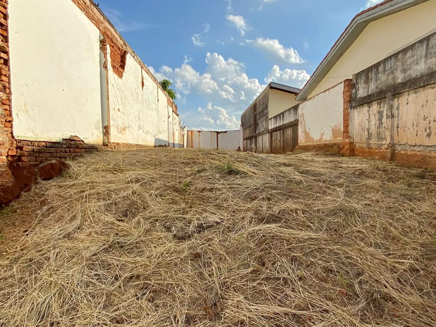 Terreno à venda de 224 m² em Piraju, SP, Brasil