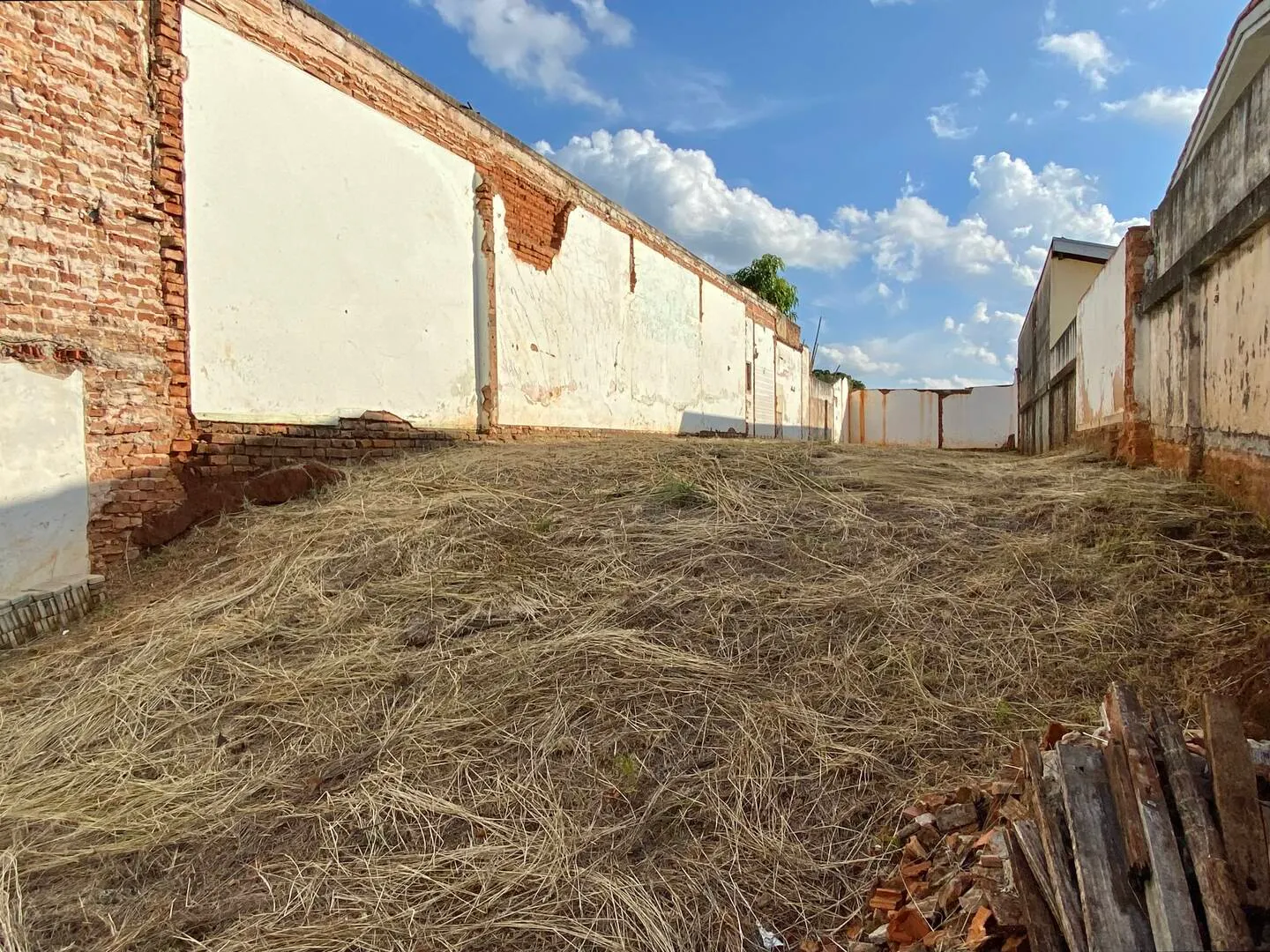 Terreno à venda de 224 m² em Piraju, SP, Brasil