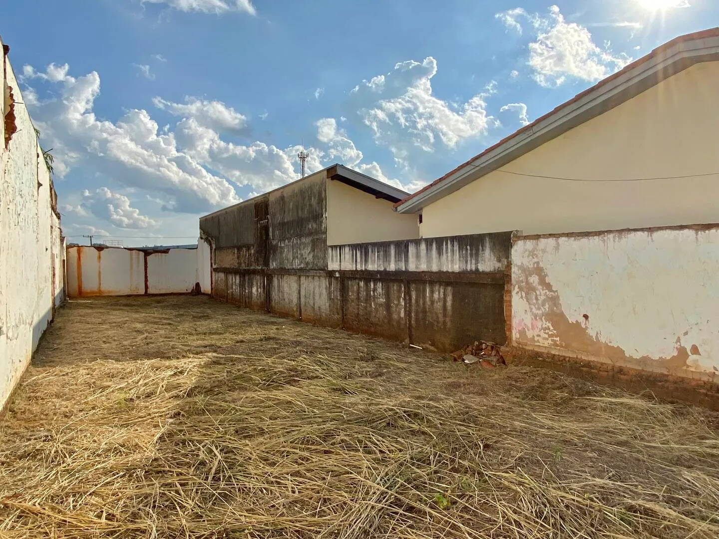 Terreno à venda de 224 m² em Piraju, SP, Brasil