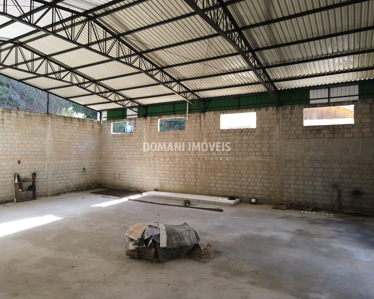 Comercial  de 1.990 m² em Campos do Jordão, SP, Brasil
