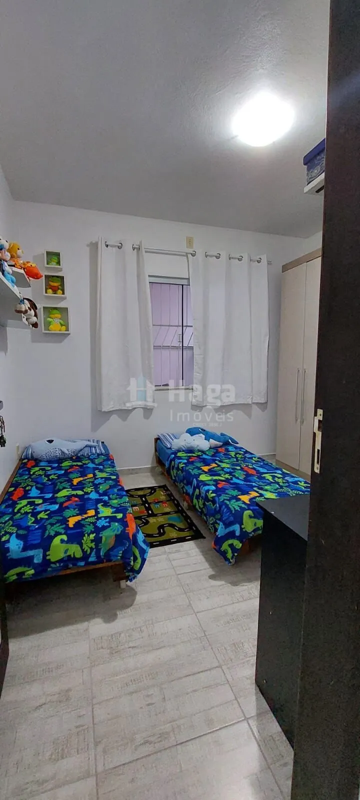 Casa à venda de 114 m² em Balneário Piçarras, SC, Brasil
