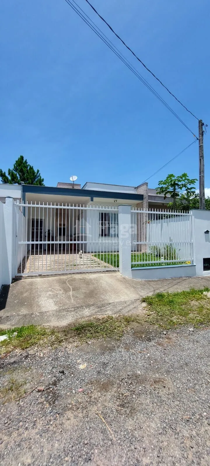 Casa à venda de 114 m² em Balneário Piçarras, SC, Brasil