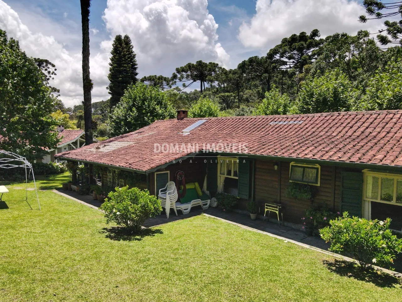 Casa à venda de 1.060 m² em Campos do Jordão, SP, Brasil