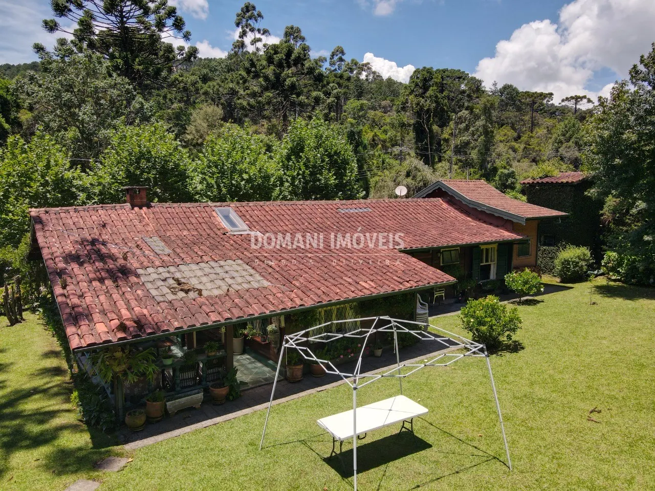Casa à venda de 1.060 m² em Campos do Jordão, SP, Brasil