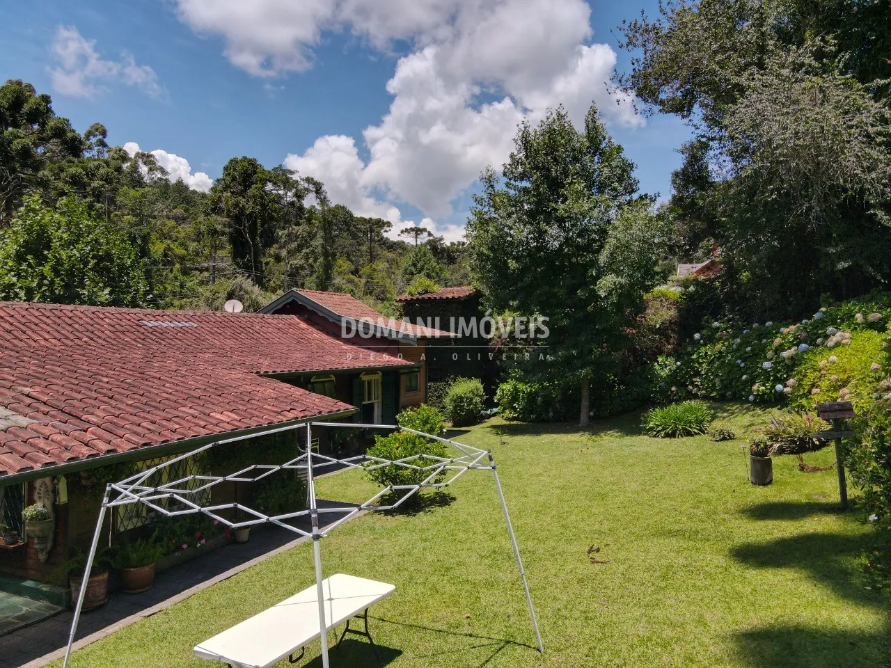 Casa à venda de 1.060 m² em Campos do Jordão, SP, Brasil