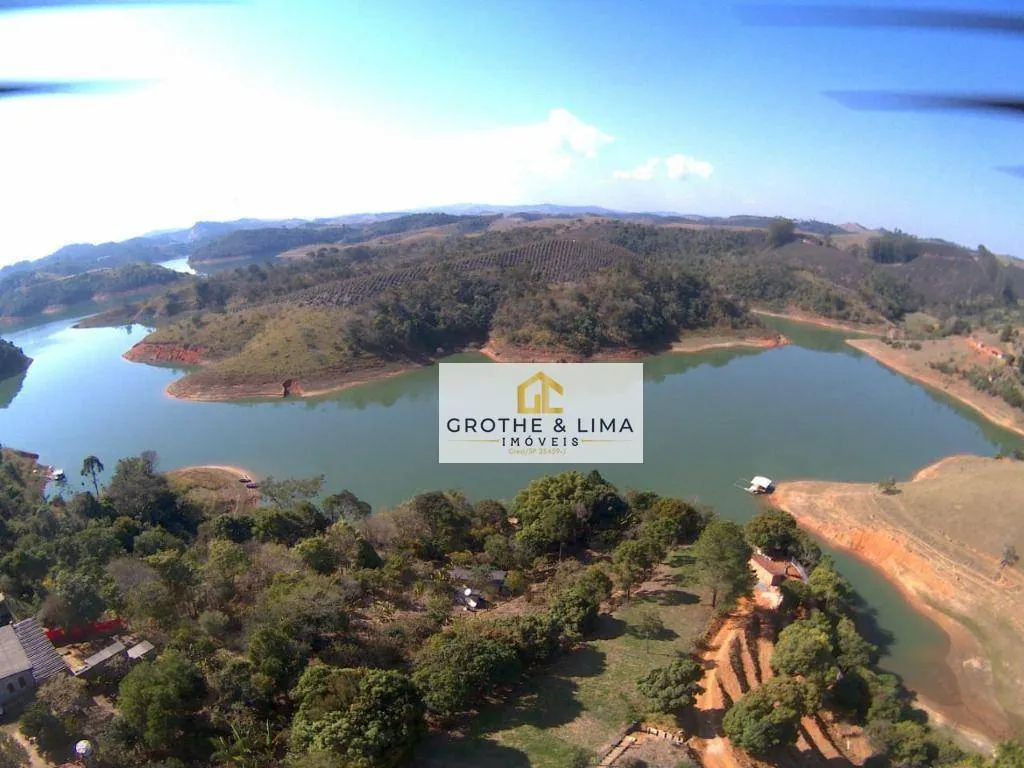 Chácara à venda de 4.000 m² em Santa Branca, SP, Brasil