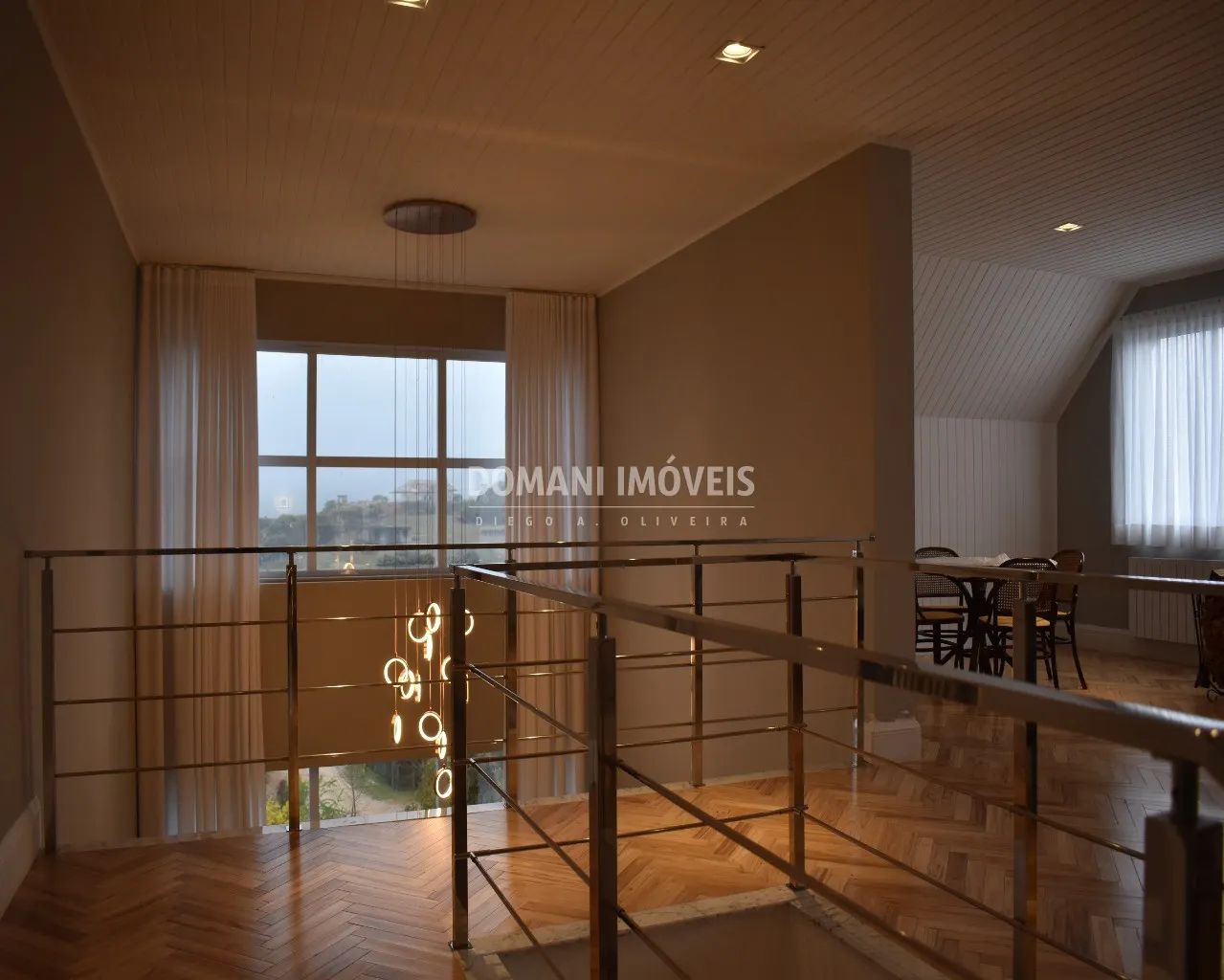 Casa à venda de 1.010 m² em Campos do Jordão, SP, Brasil