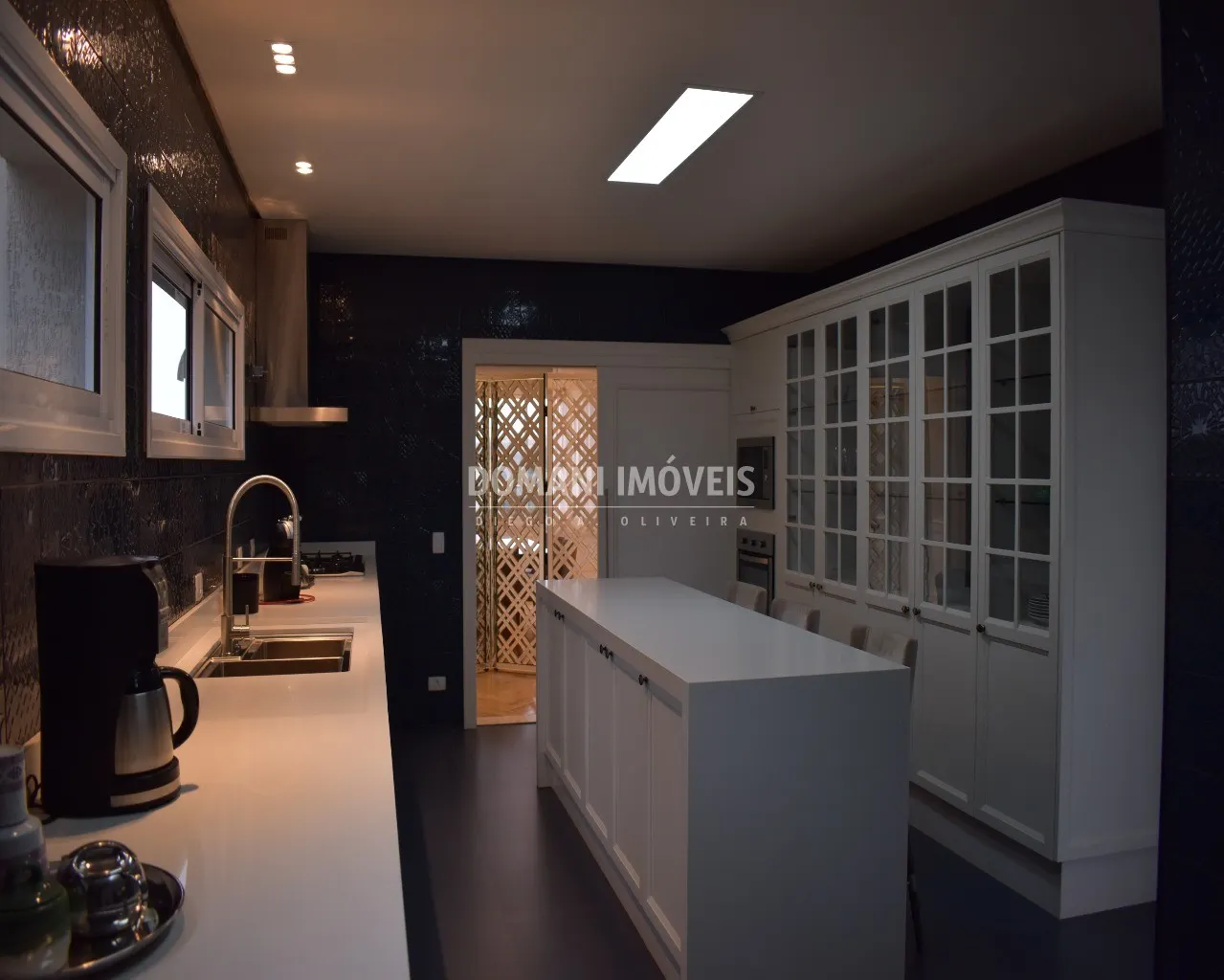 Casa à venda de 1.010 m² em Campos do Jordão, SP, Brasil