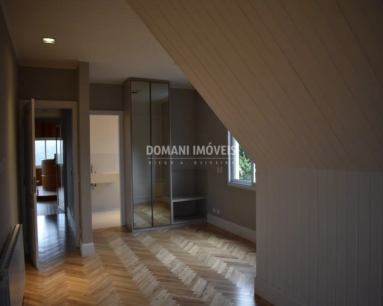 Casa à venda de 1.010 m² em Campos do Jordão, SP, Brasil