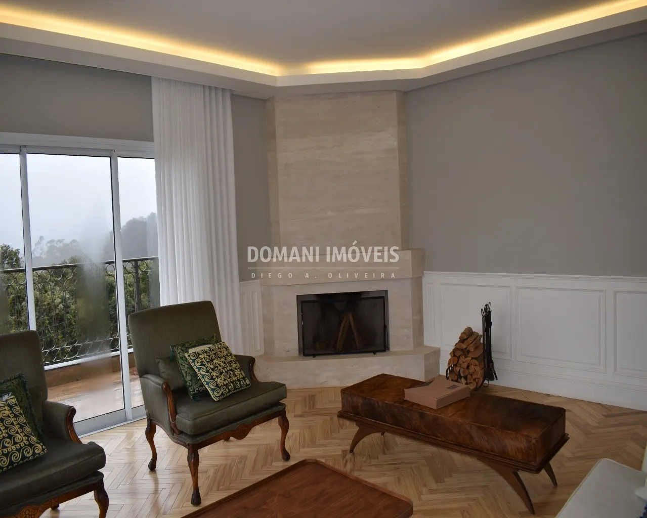 Casa à venda de 1.010 m² em Campos do Jordão, SP, Brasil