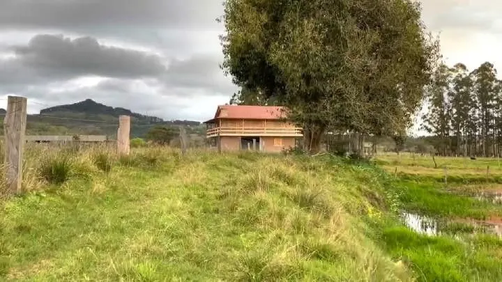 Chácara à venda de 3.600 m² em Santo Antônio da Patrulha, RS, Brasil