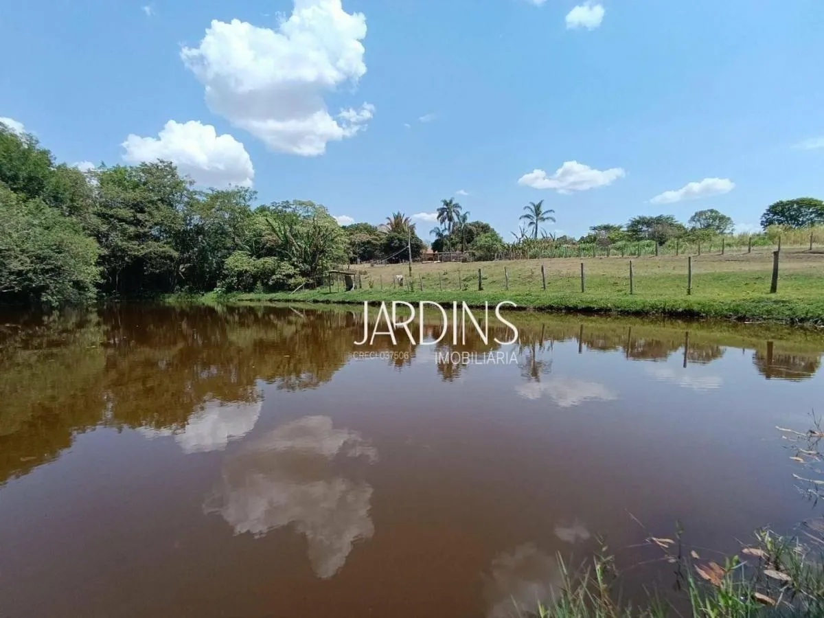 Sítio à venda de 12 ha em Cássia dos Coqueiros, SP, Brasil