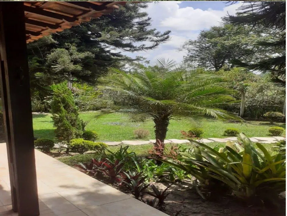 Sítio à venda de 9 ha em Brumadinho, MG, Brasil