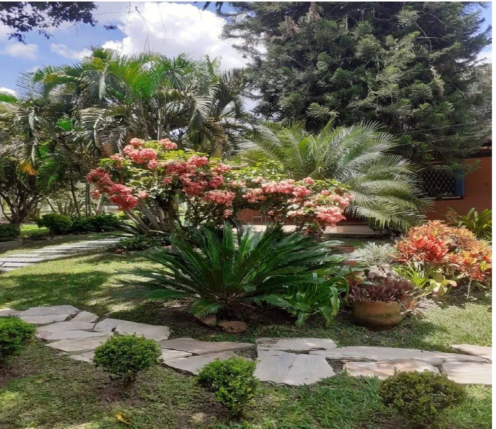 Sítio à venda de 9 ha em Brumadinho, MG, Brasil