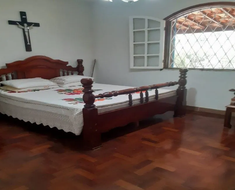 Sítio à venda de 9 ha em Brumadinho, MG, Brasil