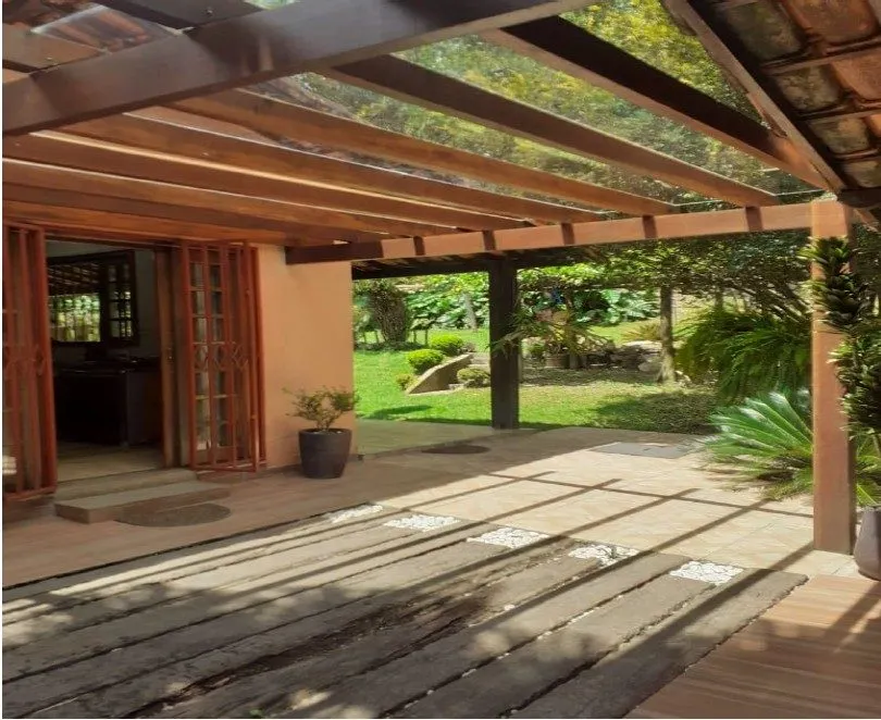 Sítio à venda de 9 ha em Brumadinho, MG, Brasil