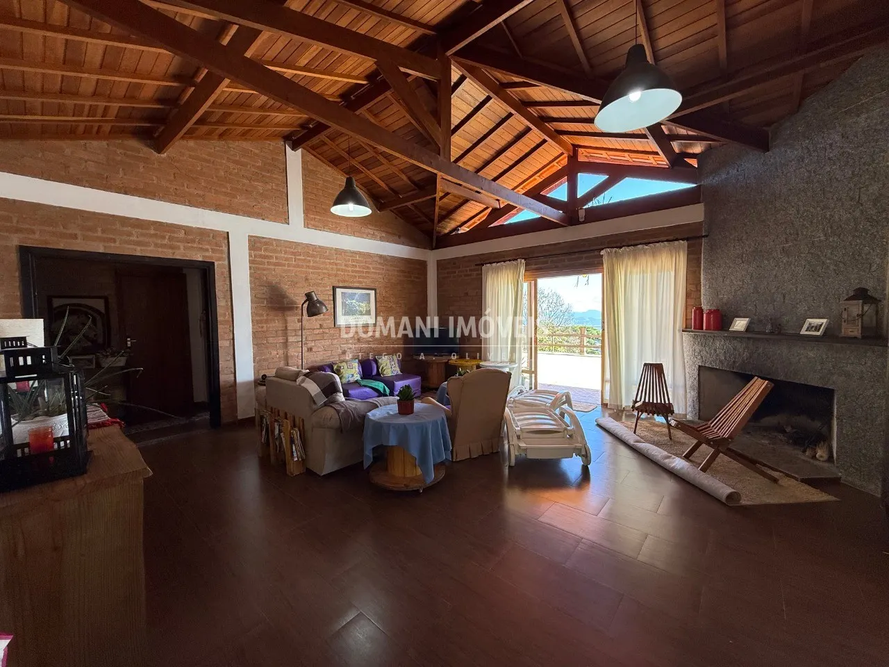 Casa à venda de 3 ha em São Bento do Sapucaí, SP, Brasil