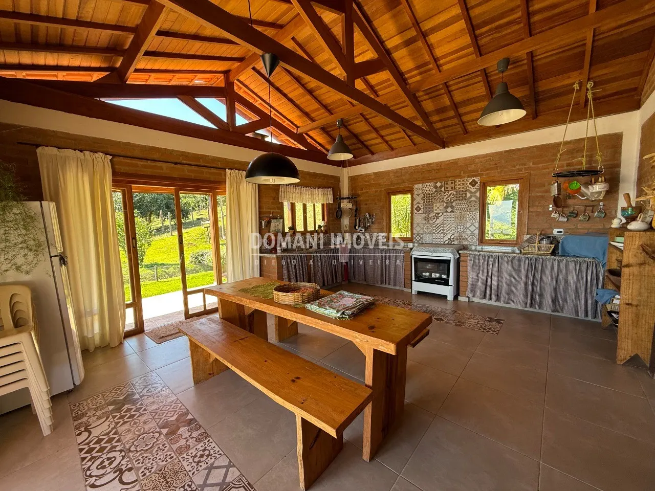 Casa à venda de 3 ha em São Bento do Sapucaí, SP, Brasil