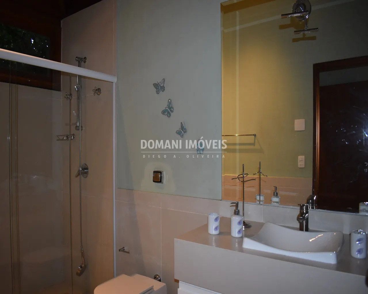 Casa à venda de 1.445 m² em Campos do Jordão, SP, Brasil