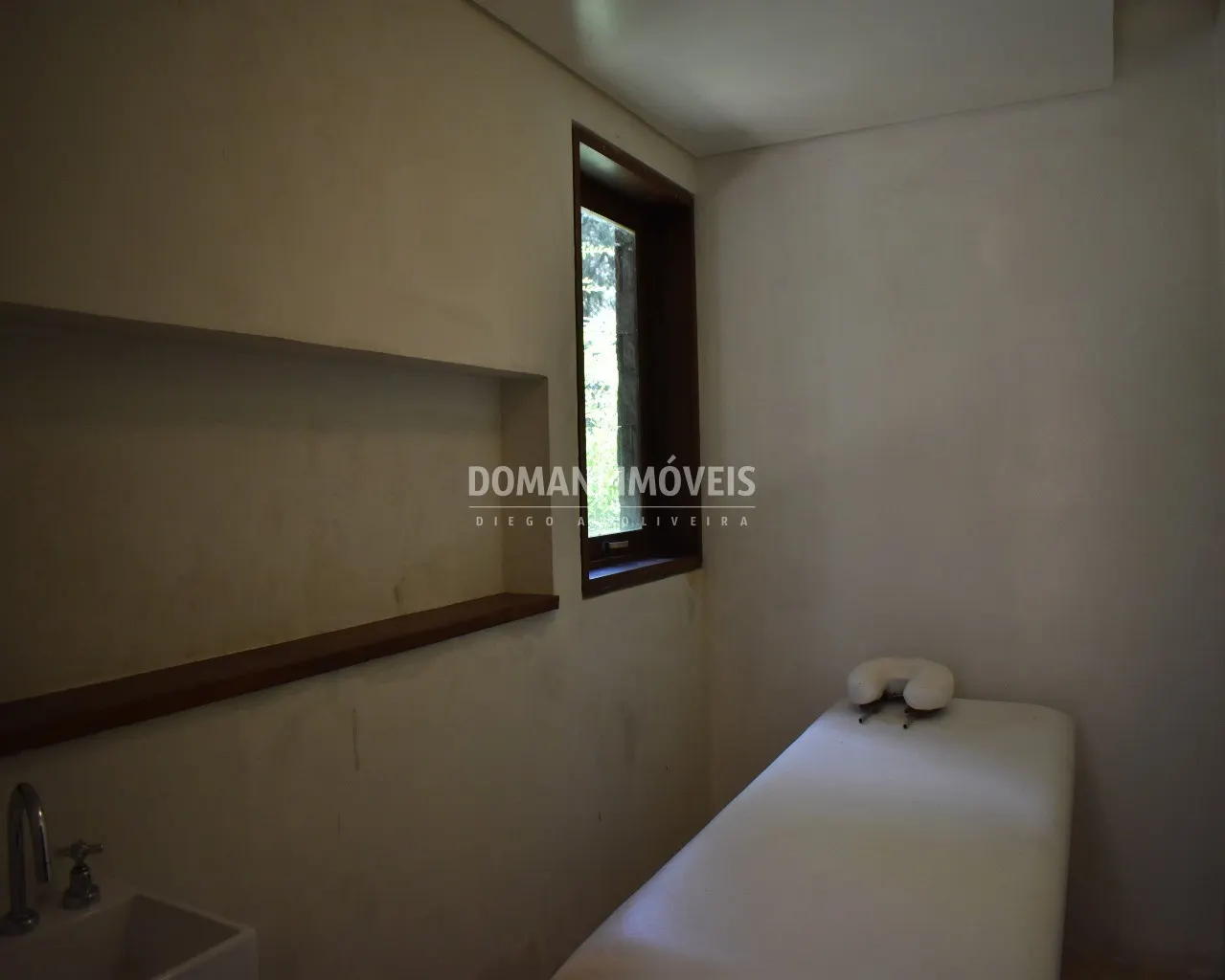Casa à venda de 1.445 m² em Campos do Jordão, SP, Brasil