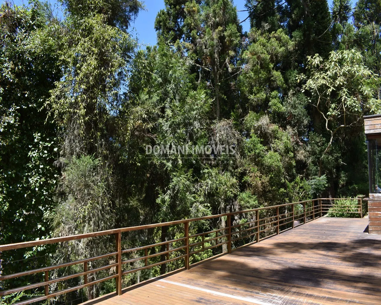 Casa à venda de 1.445 m² em Campos do Jordão, SP, Brasil