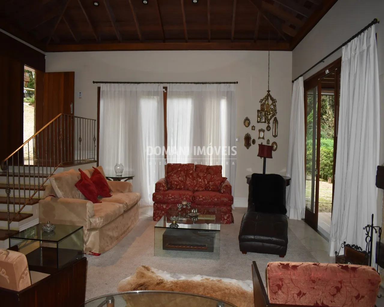 Casa à venda de 1.445 m² em Campos do Jordão, SP, Brasil