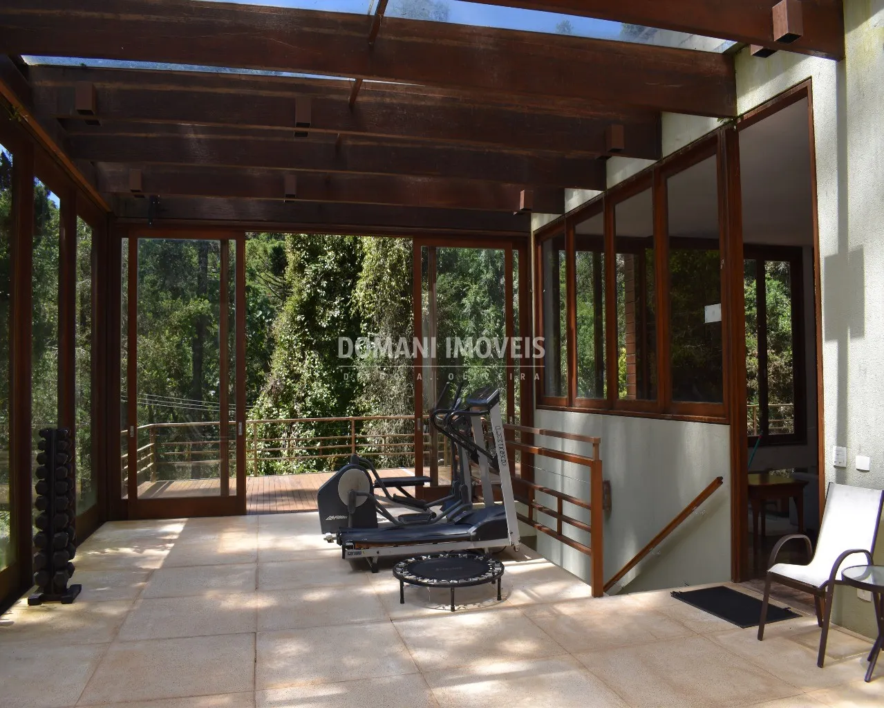 Casa à venda de 1.445 m² em Campos do Jordão, SP, Brasil