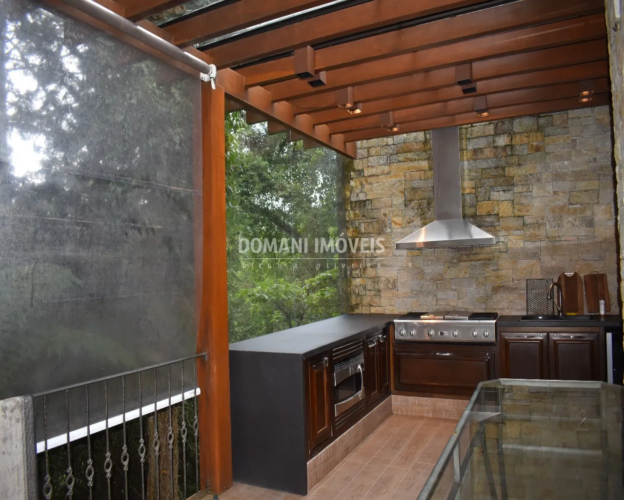 Casa à venda de 1.445 m² em Campos do Jordão, SP, Brasil