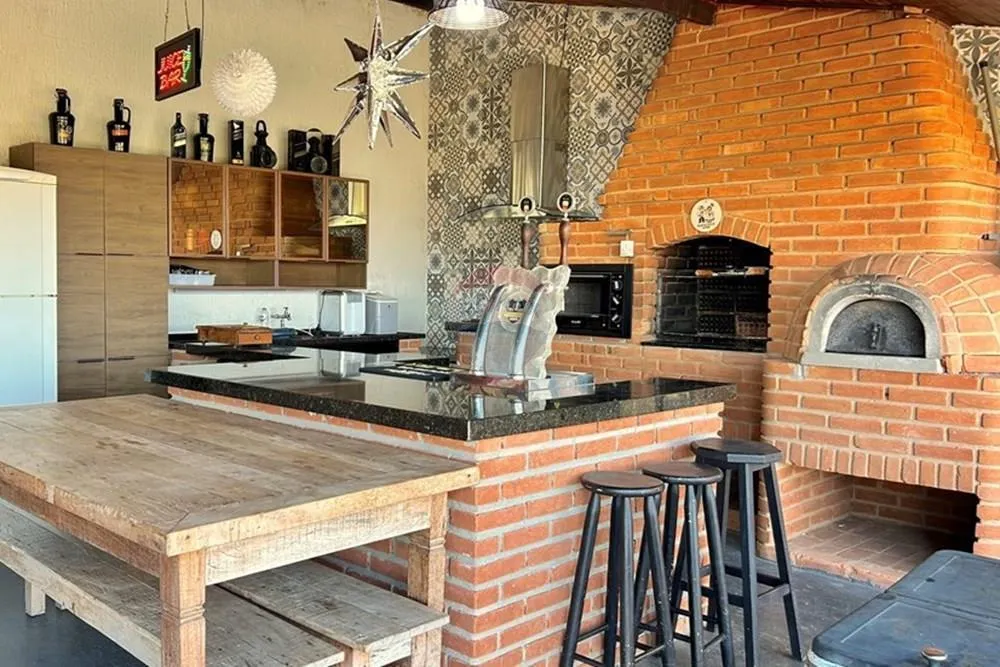 Chácara à venda de 1.780 m² em Monte Alegre do Sul, SP, Brasil