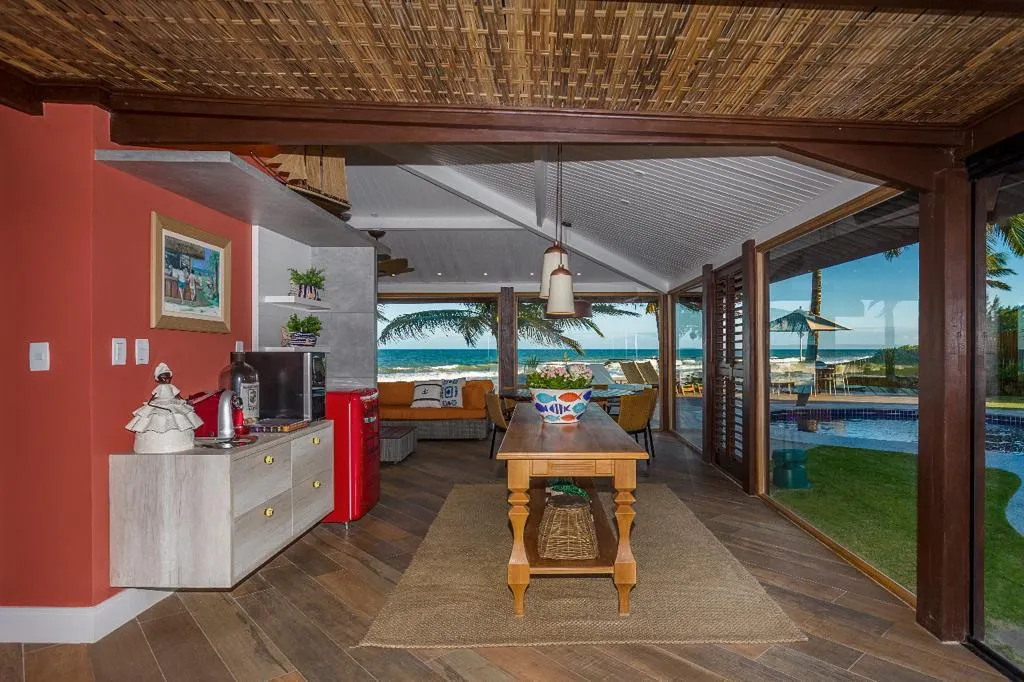 Casa à venda de 3.200 m² em Camaçari, BA, Brasil